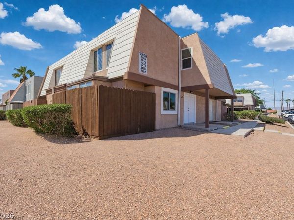 3469 Villa Knolls South Drive , Las Vegas, NV 89120