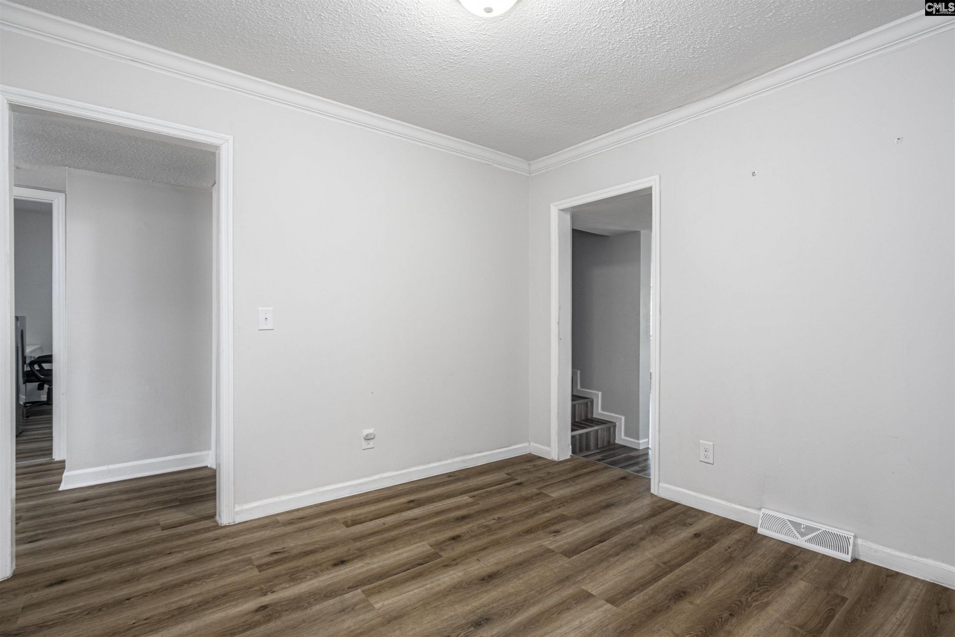 2350 Center Street Photo 14