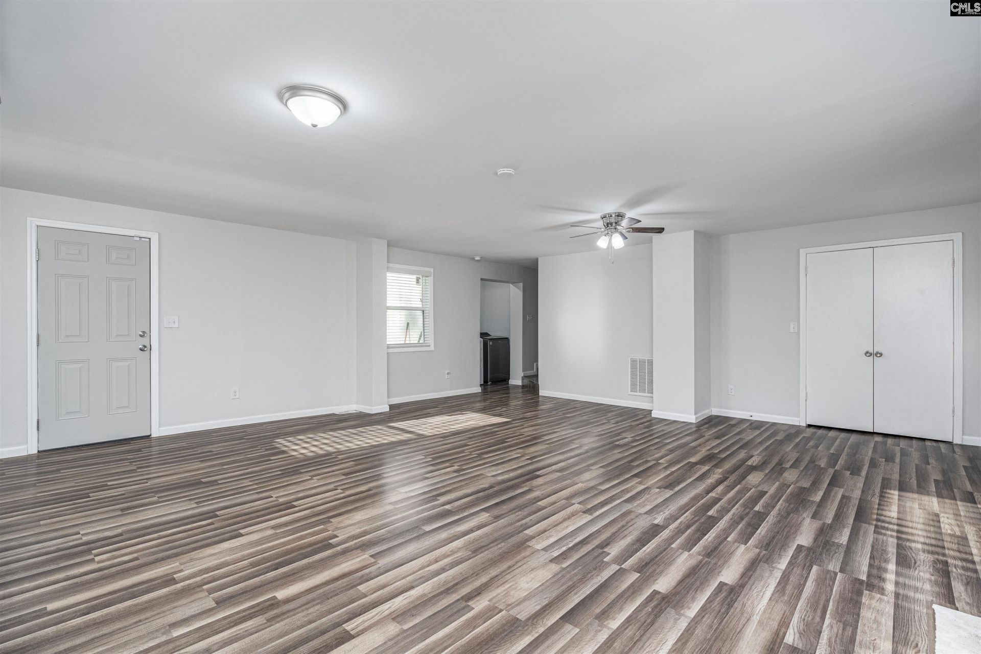 2350 Center Street Photo 18