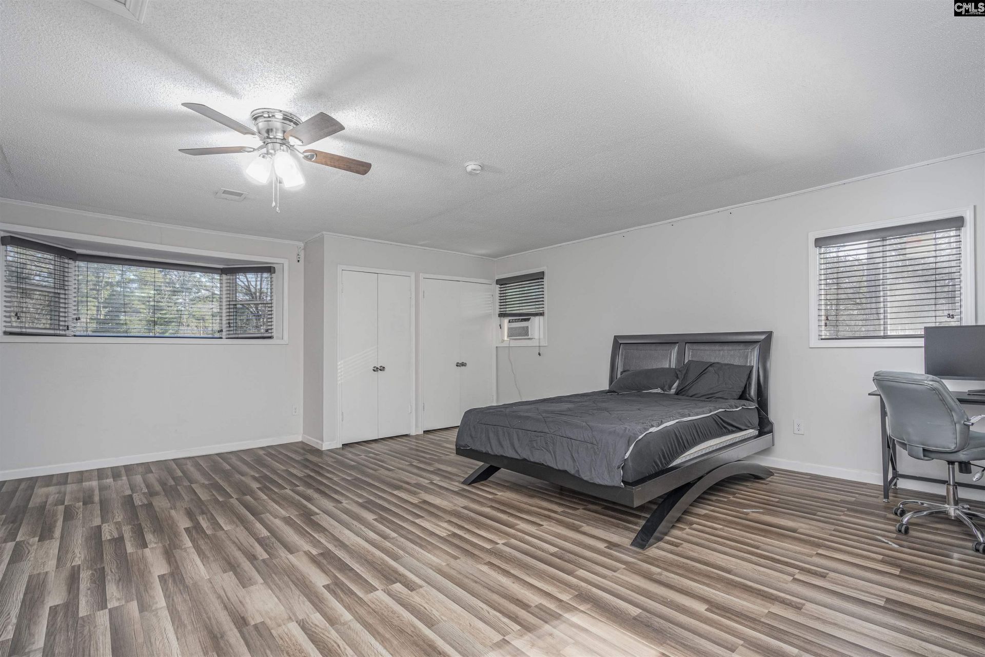 2350 Center Street Photo 23