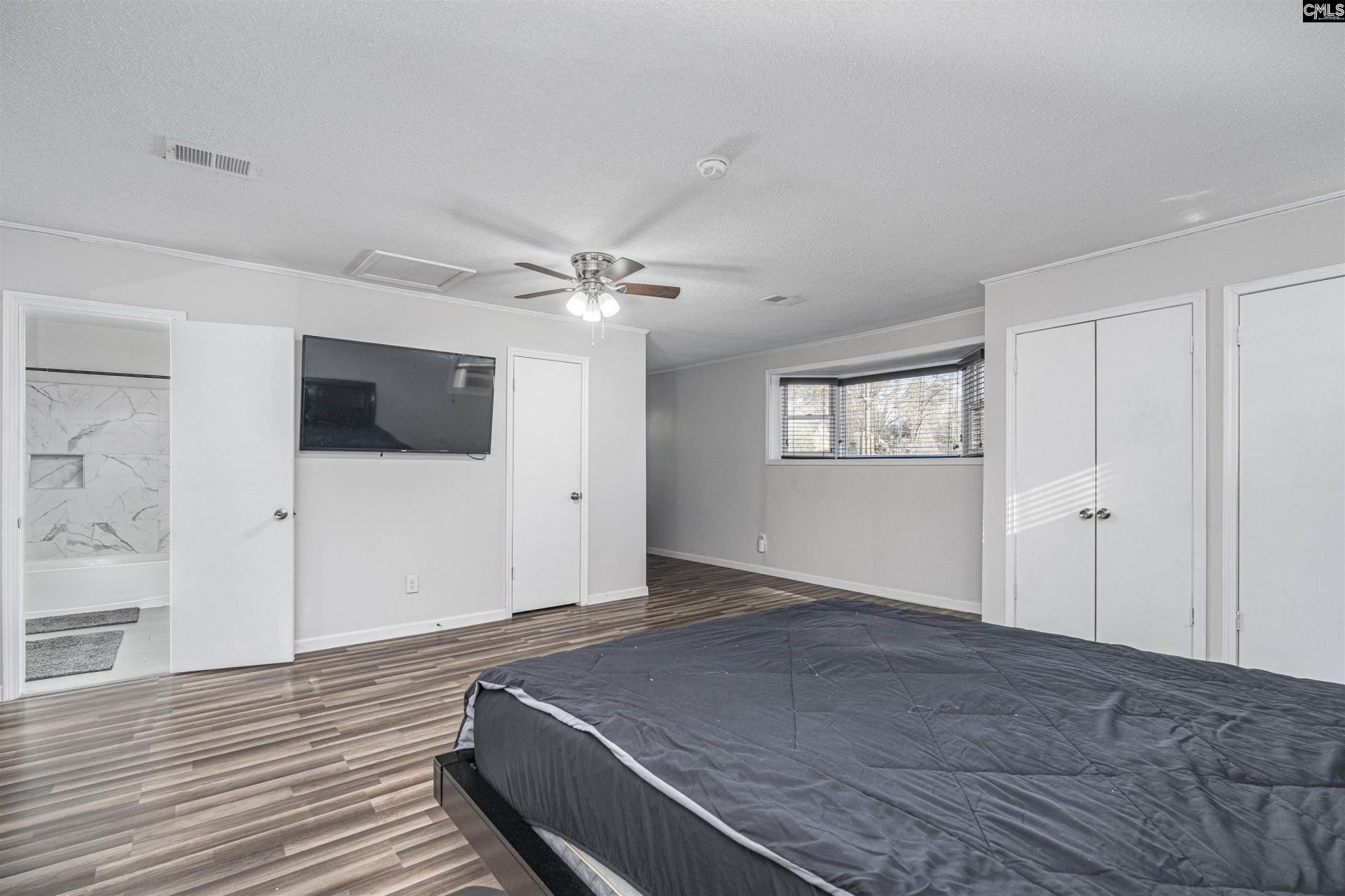 2350 Center Street Photo 24