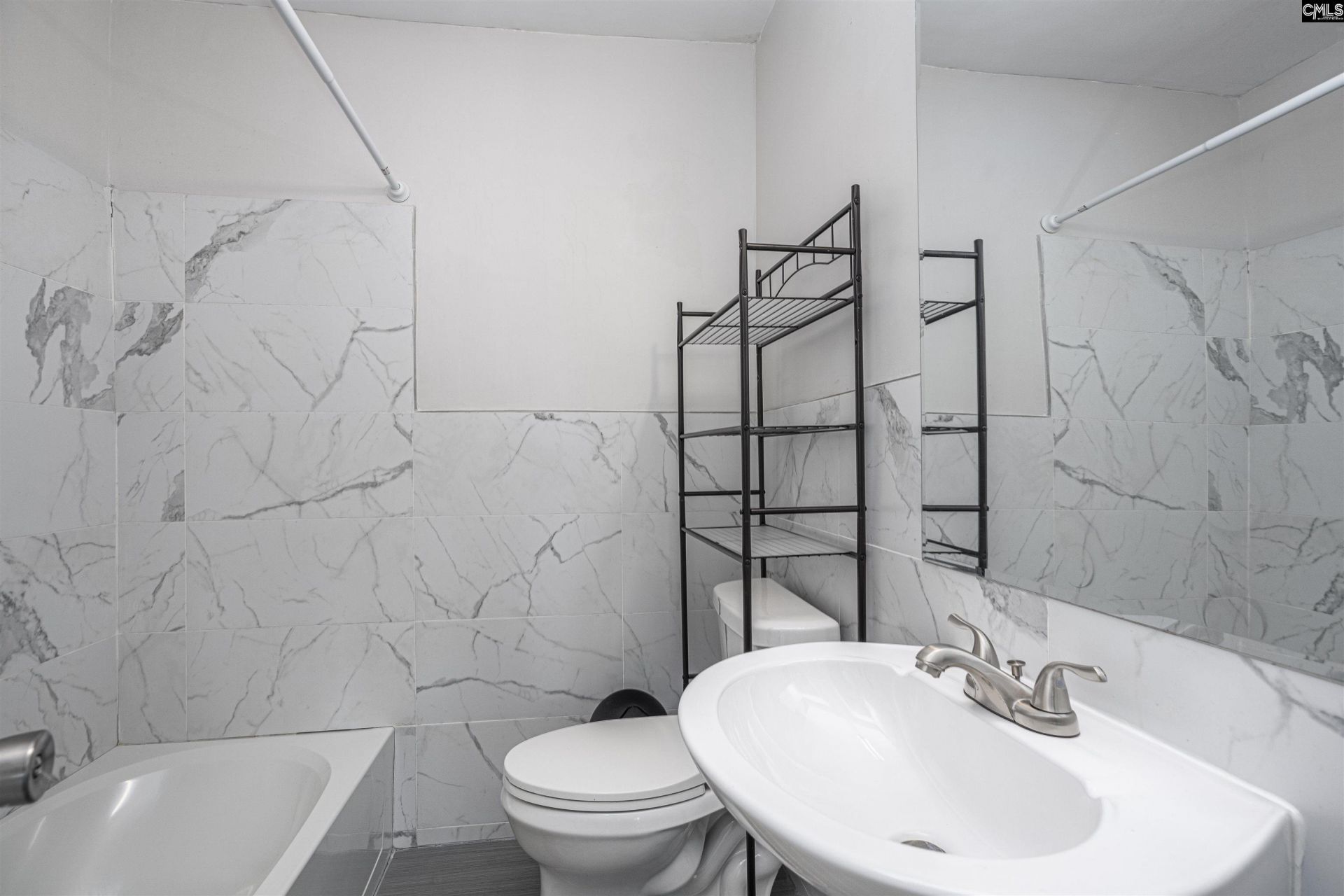 2350 Center Street Photo 28