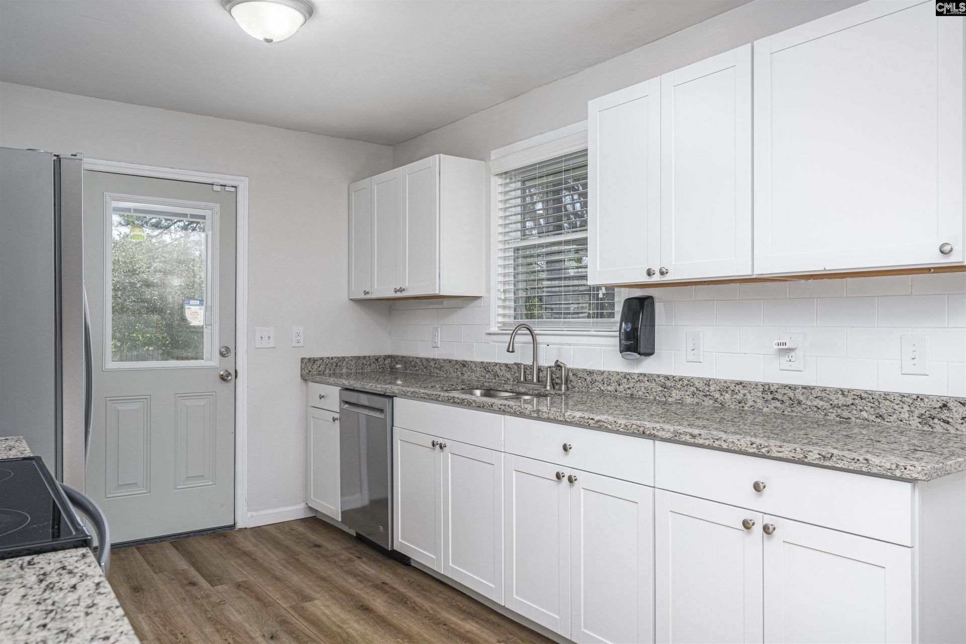 2350 Center Street Photo 9