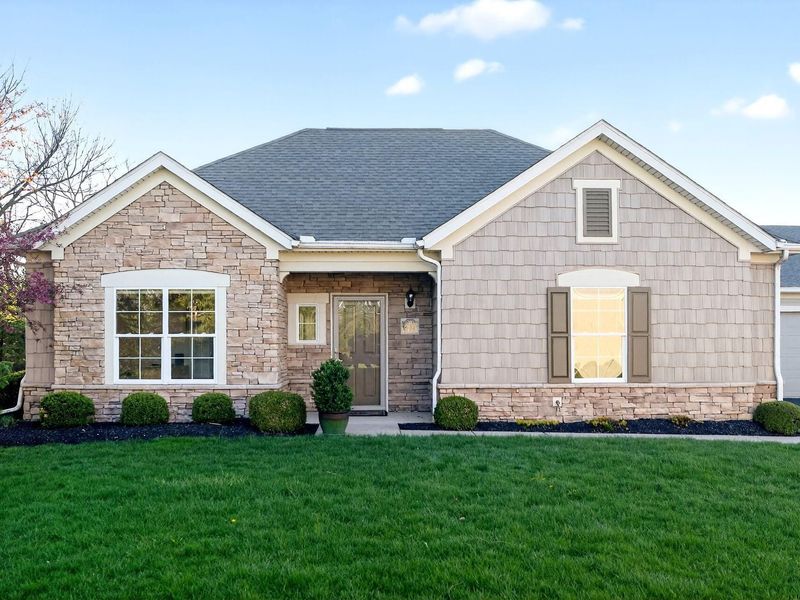 5723 Timber Top Drive, Unit 10, Hilliard, OH 43026 Photo 1