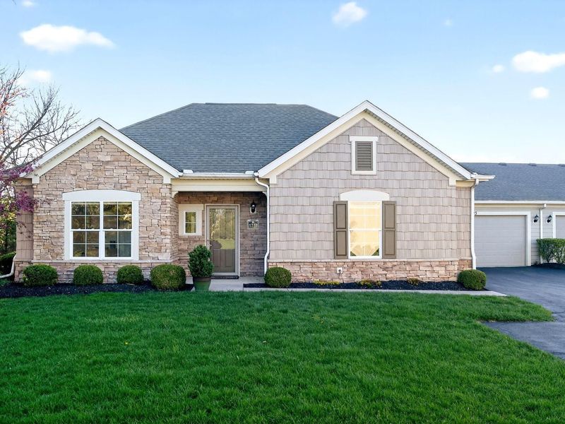 5723 Timber Top Drive, Unit 10, Hilliard, OH 43026 Photo 3