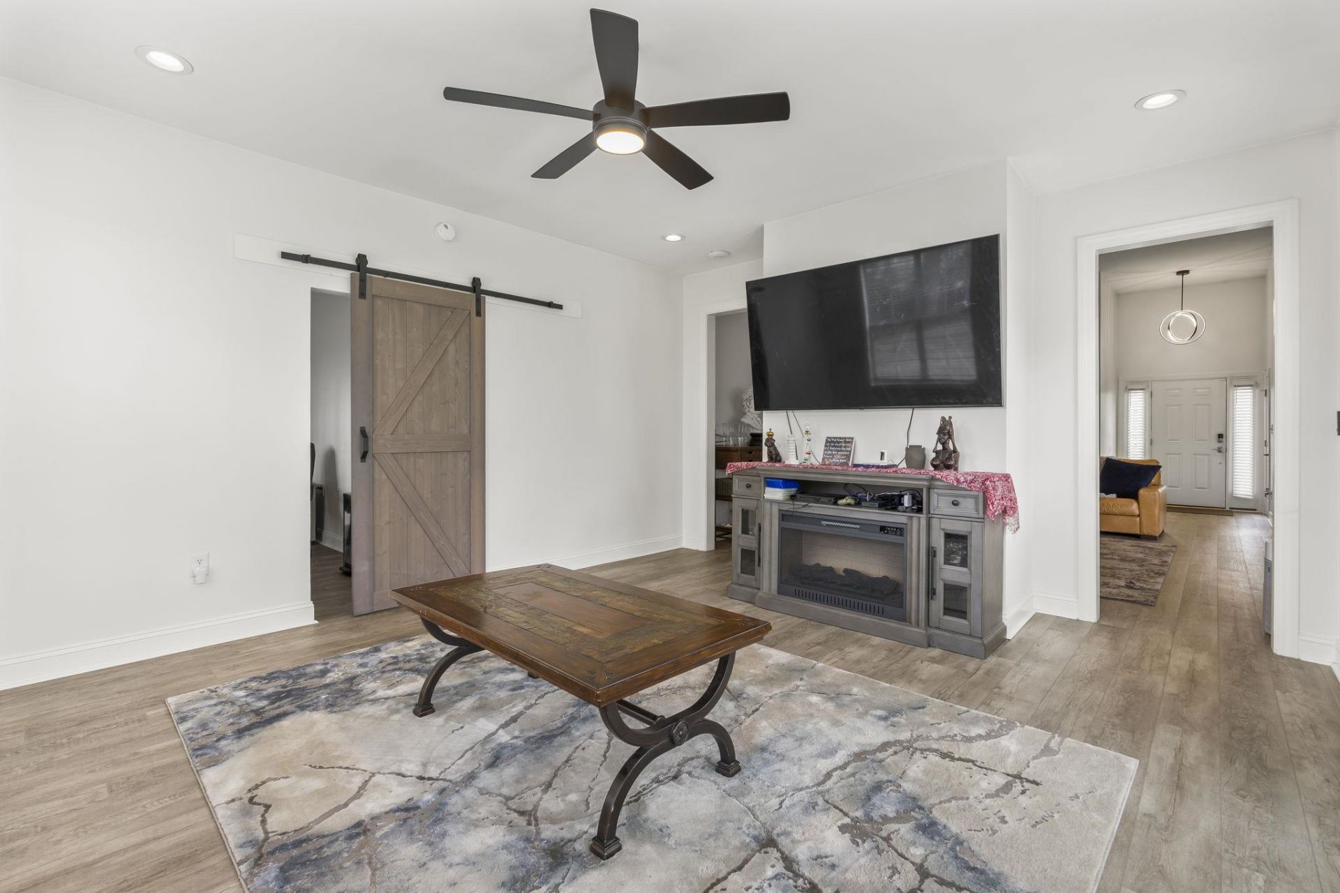 2916 Midiron Ct. Photo 17