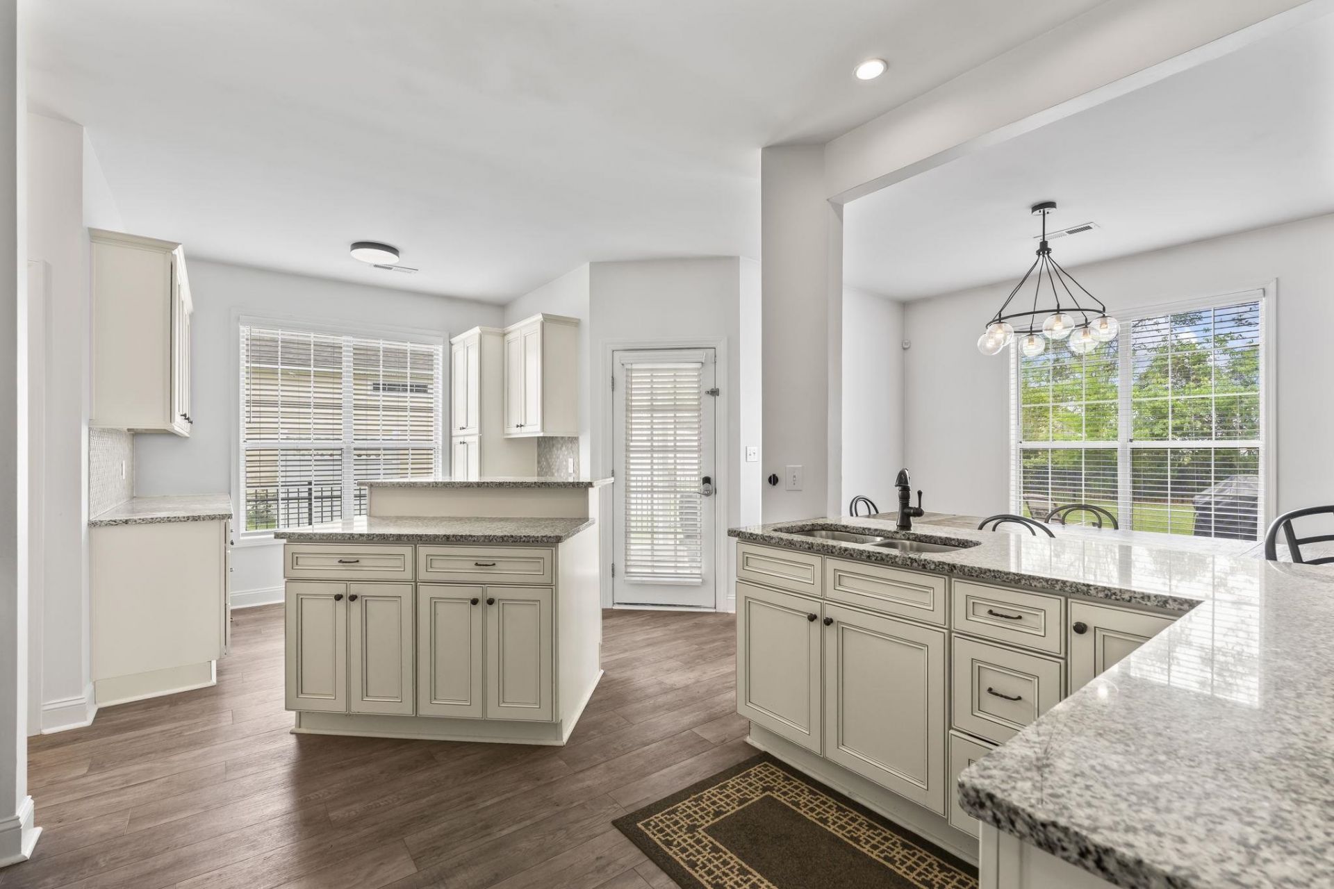 2916 Midiron Ct. Photo 22