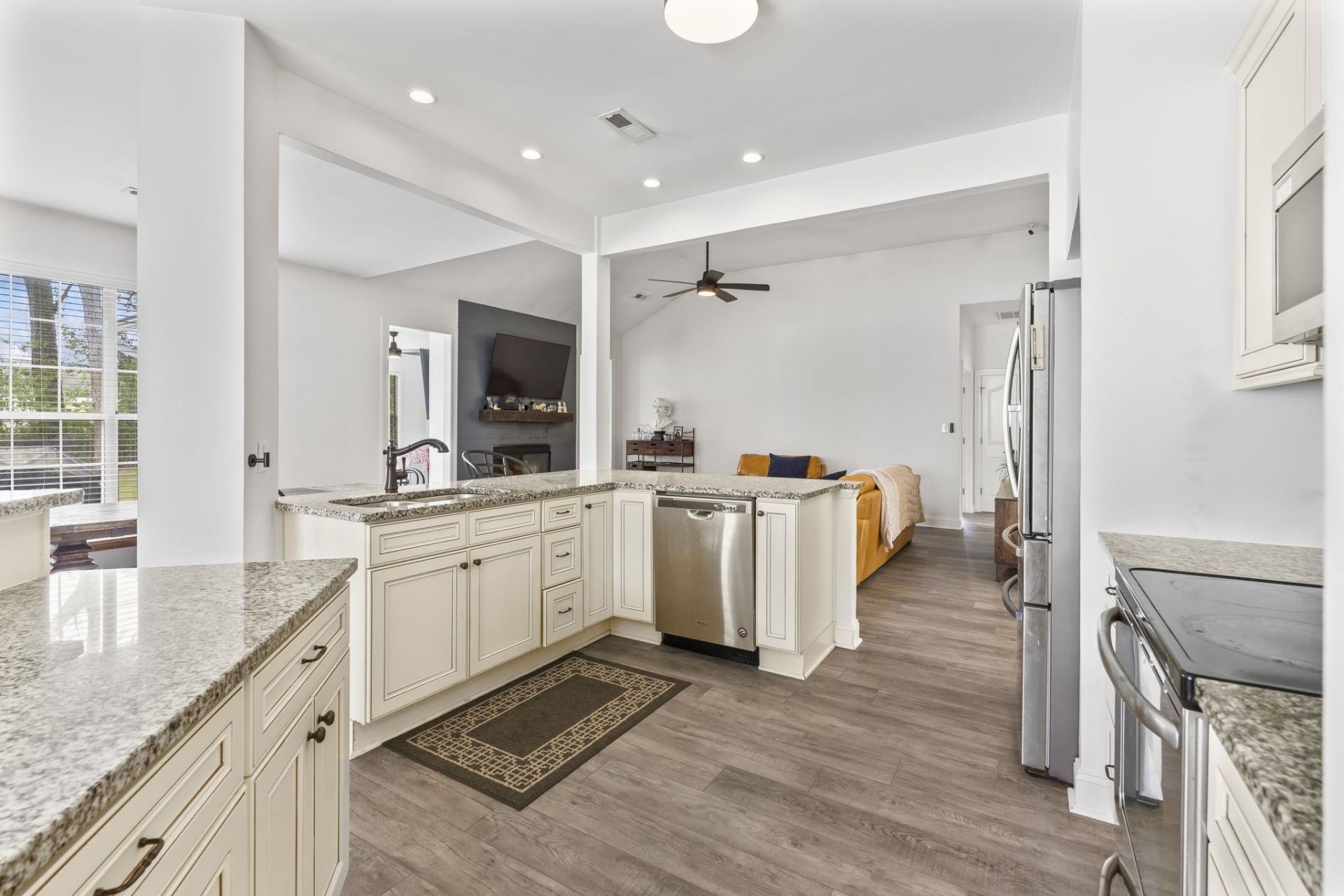 2916 Midiron Ct. Photo 23