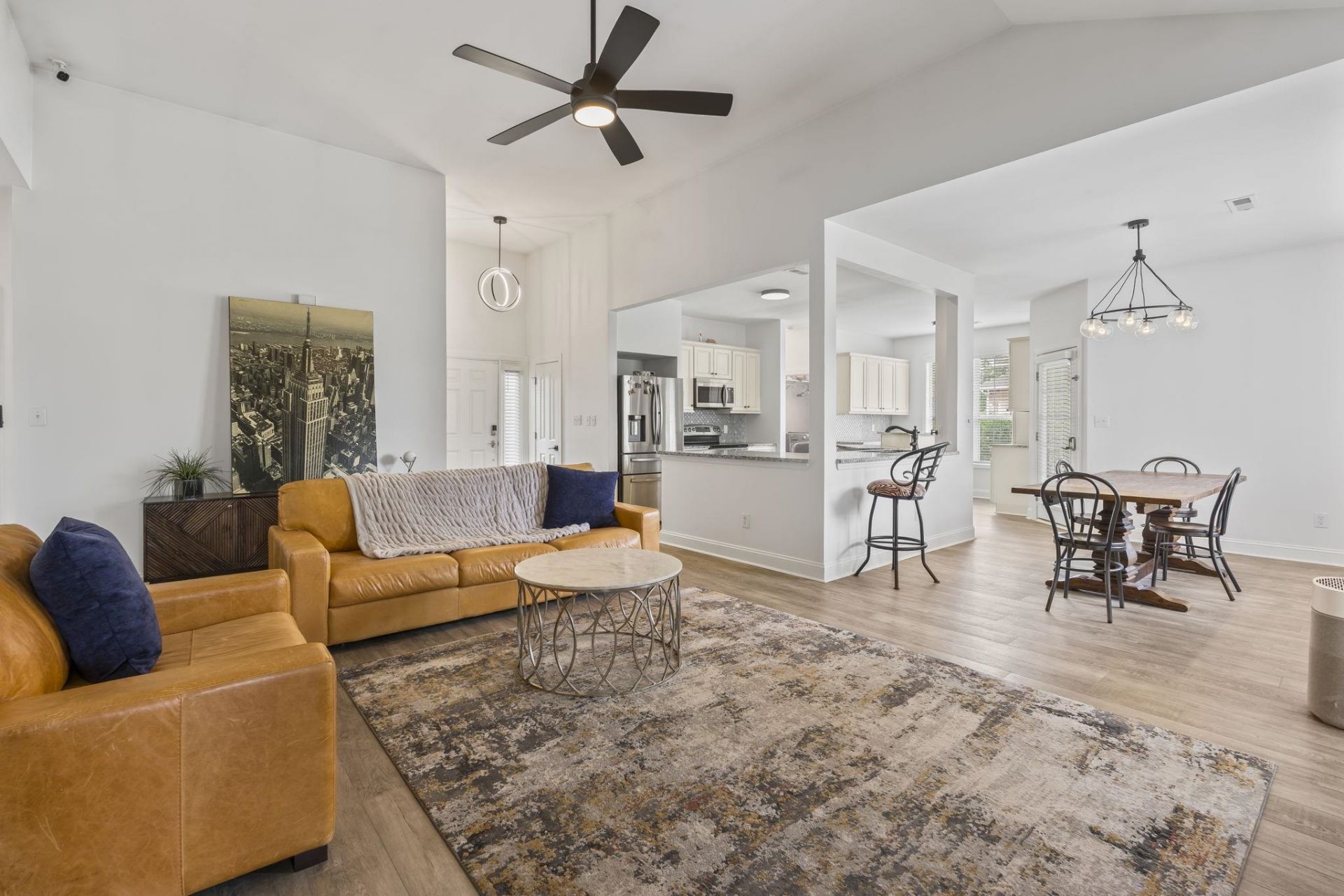 2916 Midiron Ct. Photo 4