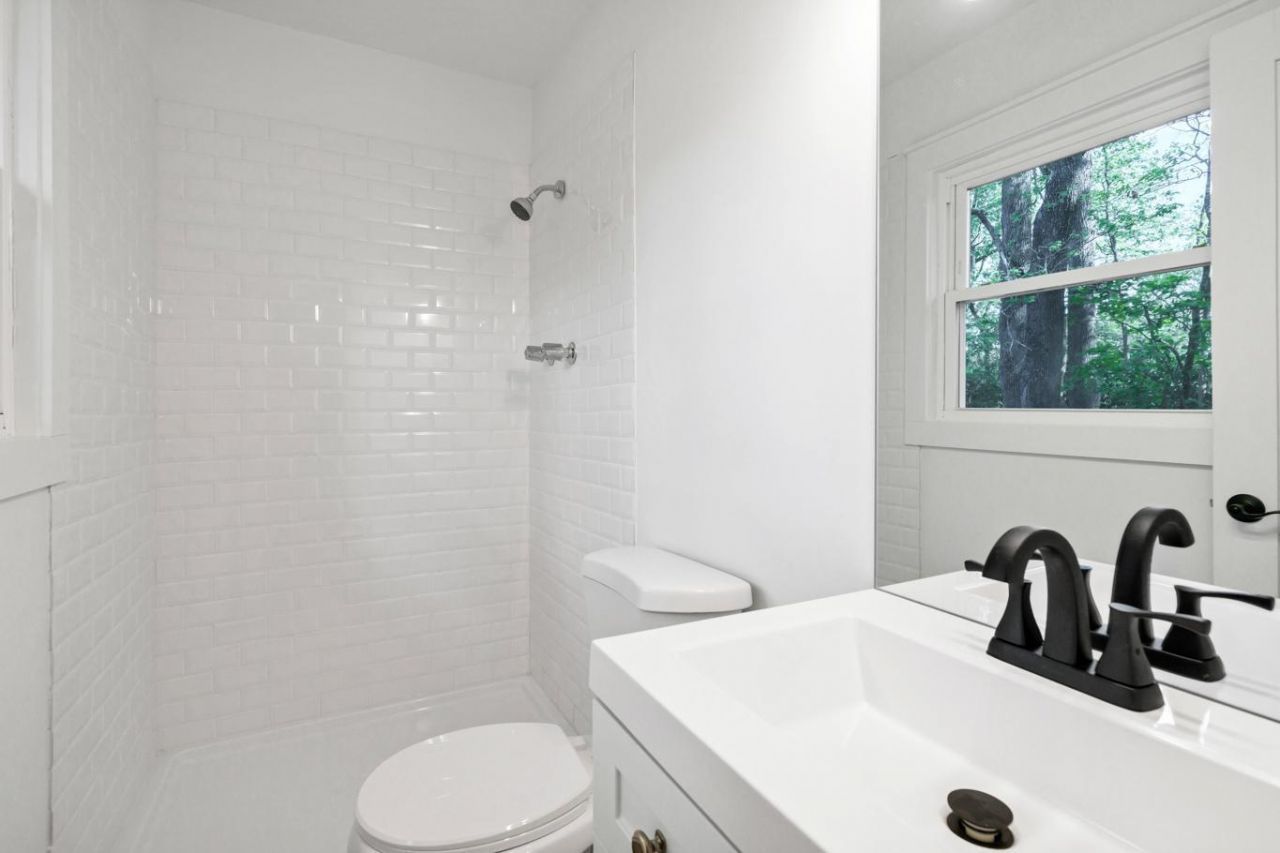 2219 N Dallerton Circle Photo 17