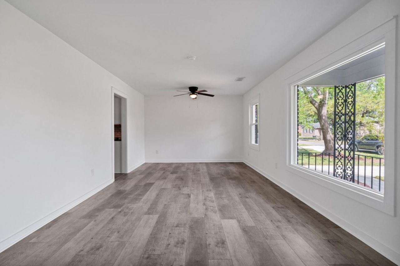 2219 N Dallerton Circle Photo 31