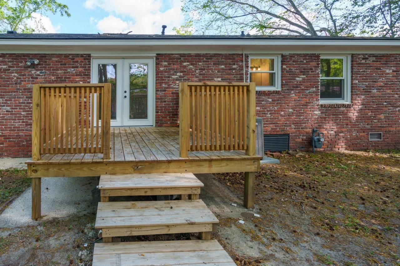 2219 N Dallerton Circle Photo 34