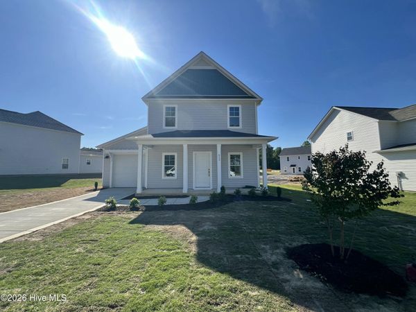 512 Bartley Street, Vass, NC 28394