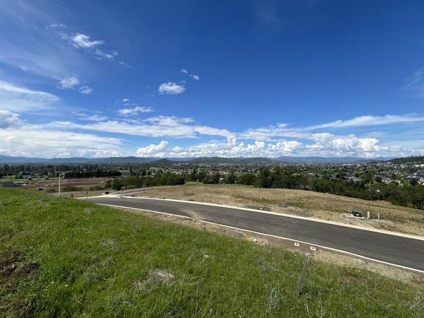 468 Pinnacle Ridge, Unit 88, Eagle Point, OR 97524