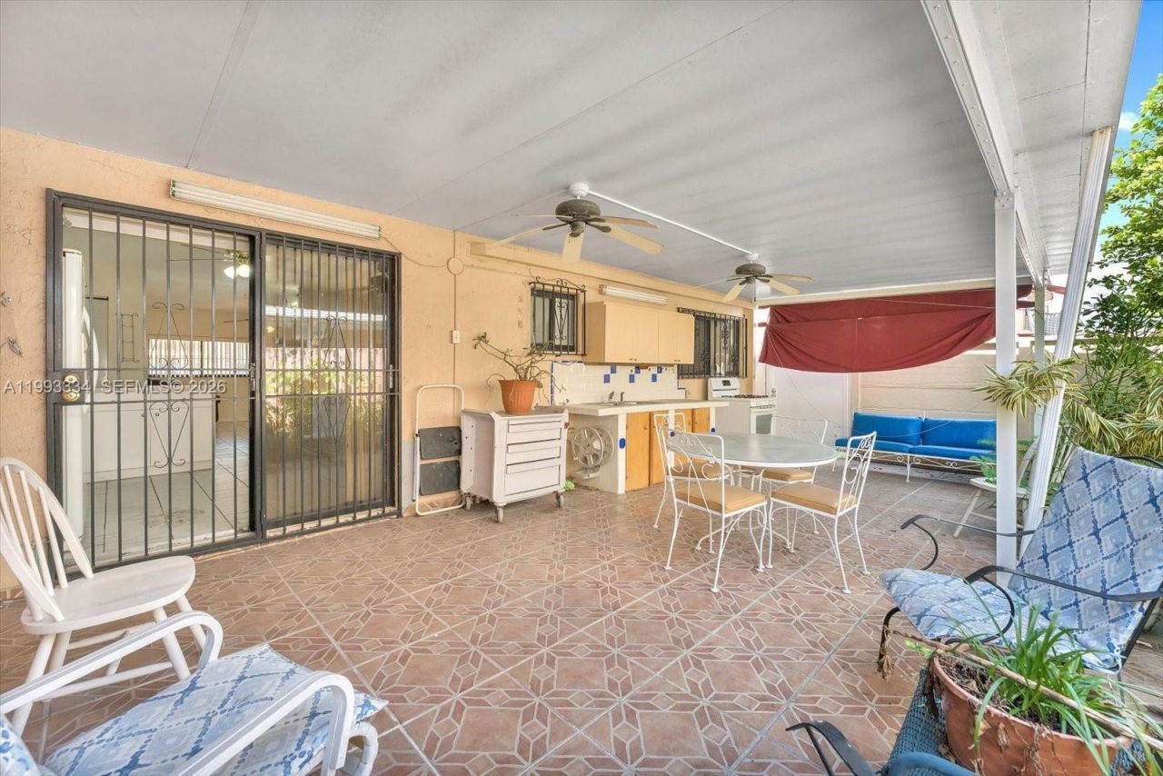 7801 W 29th Way, Unit 102, Miami Beach, FL 33018 Photo