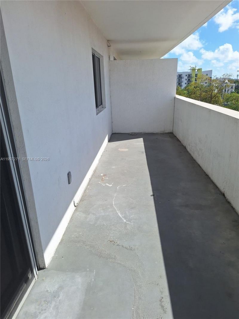 36 NW 6th Ave, Unit 504, Miami, FL 33128 Photo