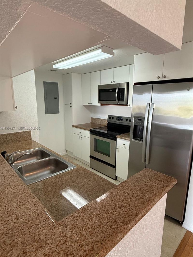 36 NW 6th Ave, Unit 504, Miami, FL 33128 Photo
