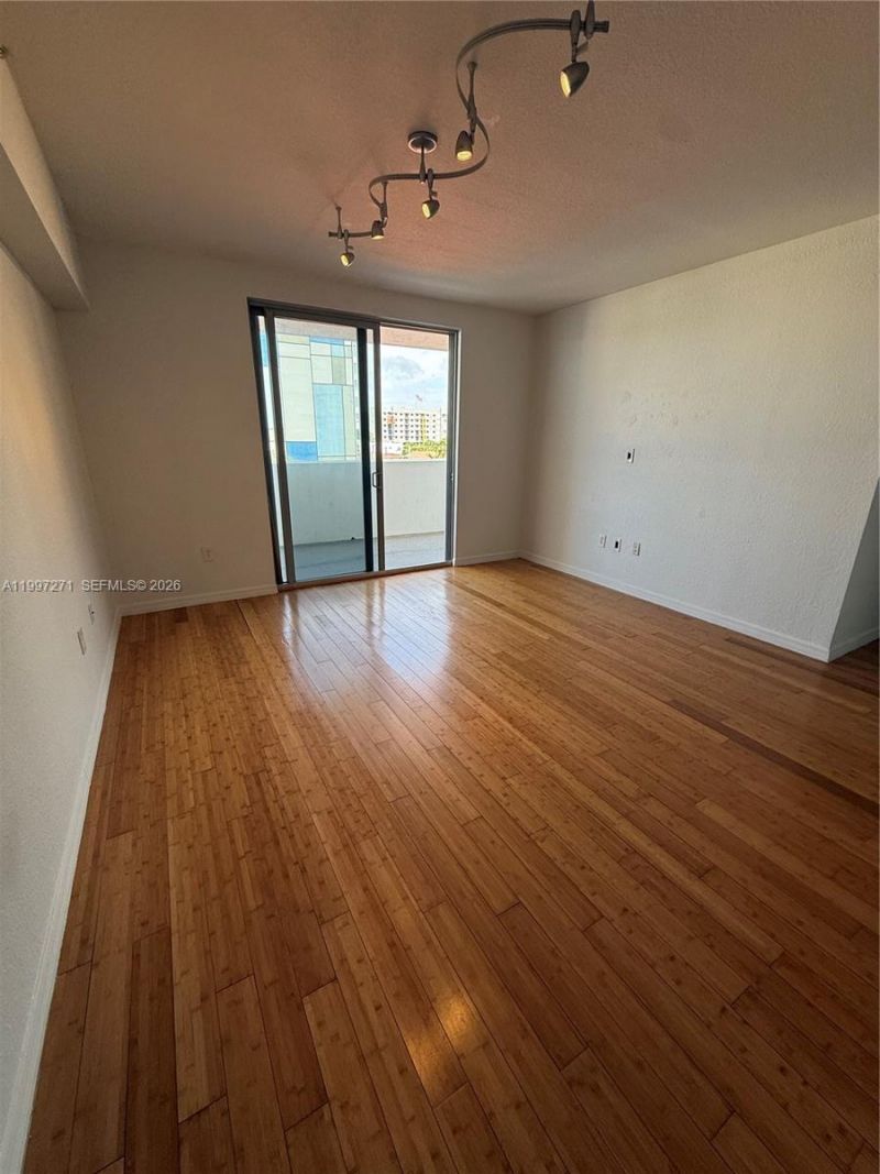 36 NW 6th Ave, Unit 504, Miami, FL 33128 Photo