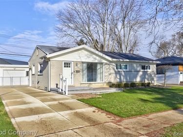 1303 Sycamore Drive , Rochester Hills, MI 48307