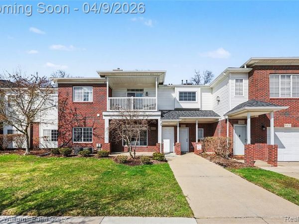 5397 Twin Oaks Drive, Sterling Heights, MI 48314