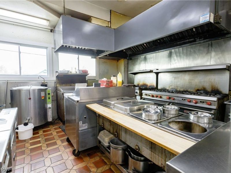 134 W Lisbon Street, Waynesburg, OH 44688 Photo 31