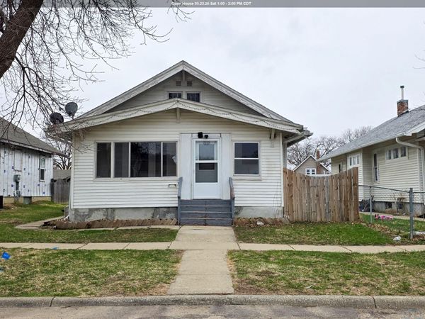 2215 Boies St, Sioux City, IA 51109