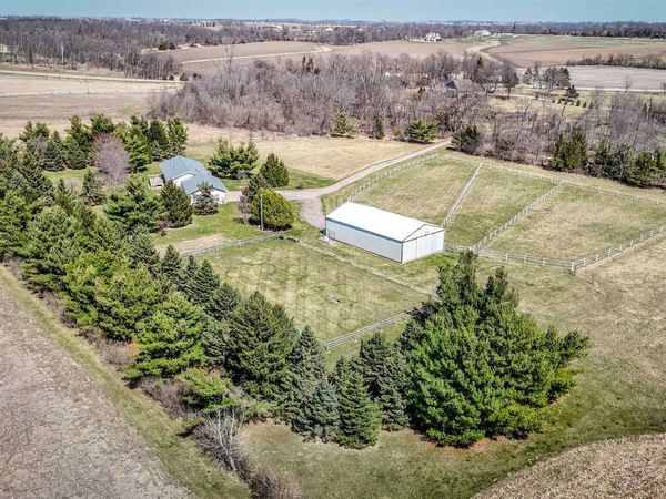 3522 Lori Sue Lane, Toddville, IA 52341