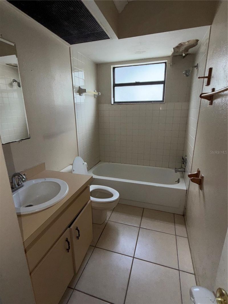 1543 N Tuttle Avenue , Sarasota, FL 34237 Photo