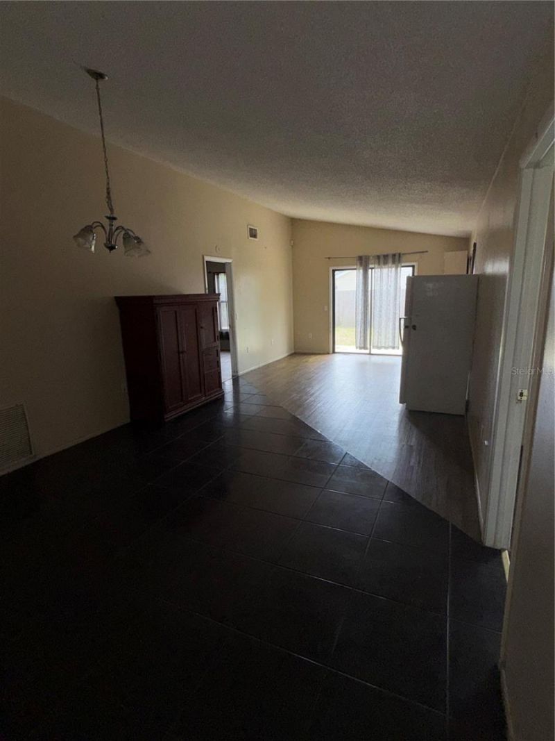 1543 N Tuttle Avenue , Sarasota, FL 34237 Photo