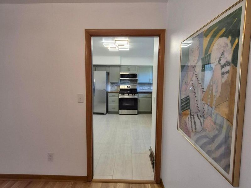 4236 E Mound Street, Columbus, OH 43227 Photo 11