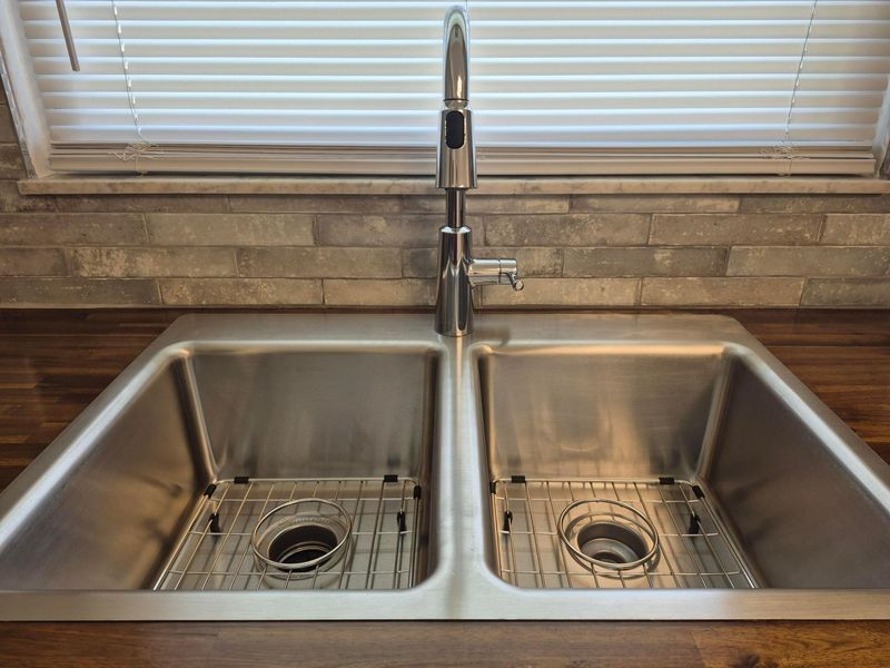 4236 E Mound Street, Columbus, OH 43227 Photo 17