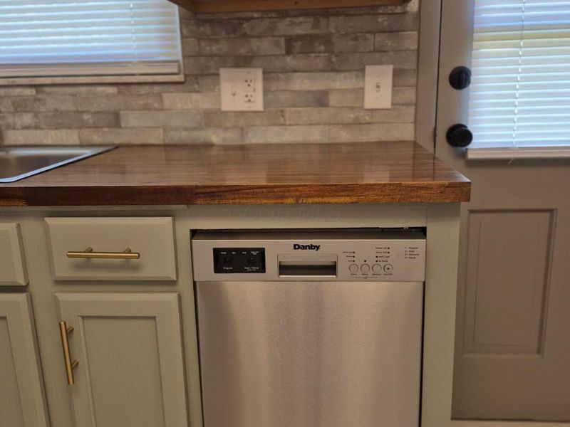 4236 E Mound Street, Columbus, OH 43227 Photo 20