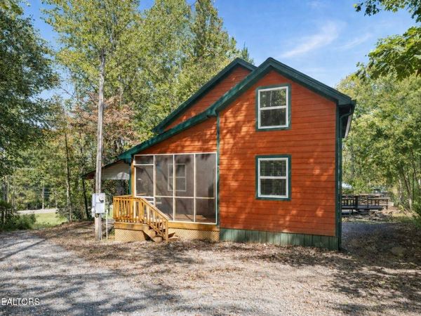 460 Sassafras Way, Cosby, TN 37722