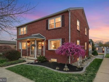 37 S 8TH STREET, COLUMBIA, PA 17512