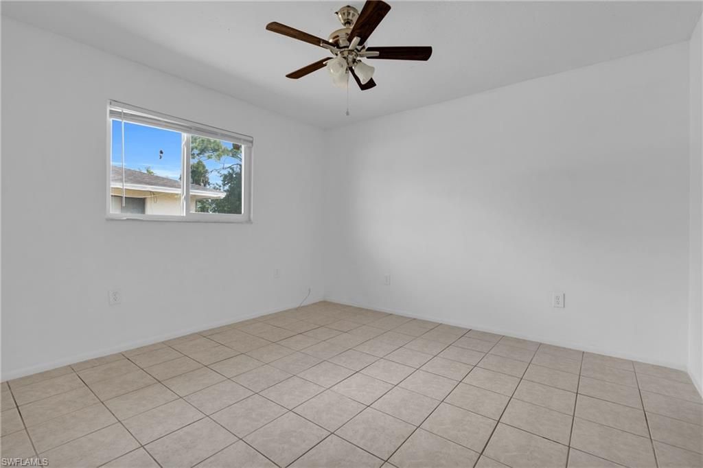 421/423 SE 24th Ave, Cape Coral, Fl 33990 Photo