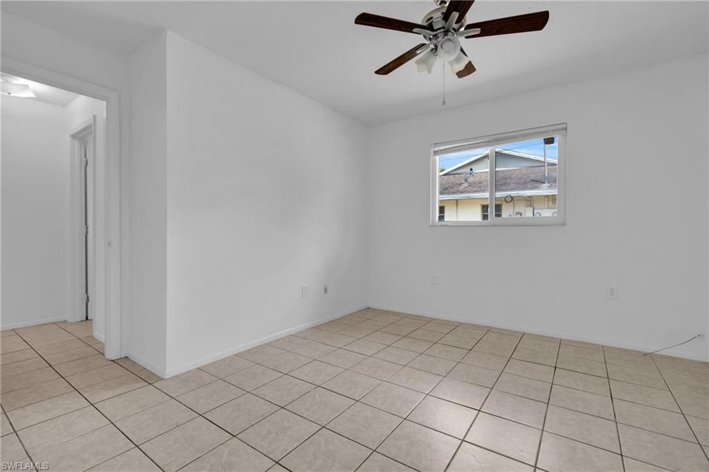 421/423 SE 24th Ave, Cape Coral, Fl 33990 Photo