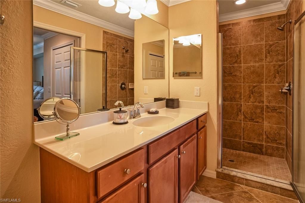9727 Acqua Ct, Unit 425, Naples, FL 34113 Photo