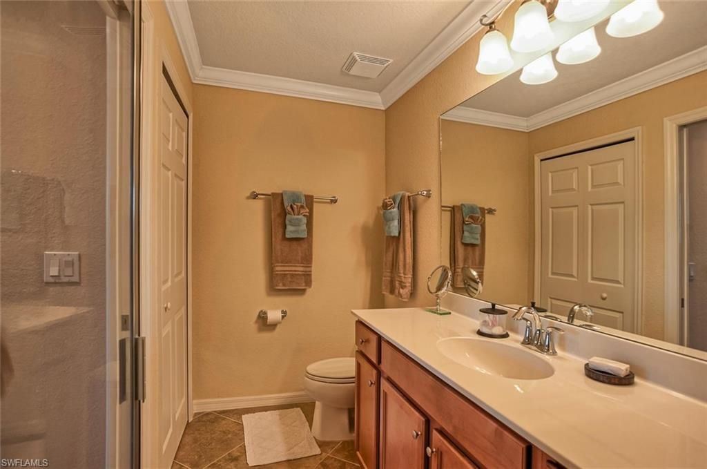 9727 Acqua Ct, Unit 425, Naples, FL 34113 Photo
