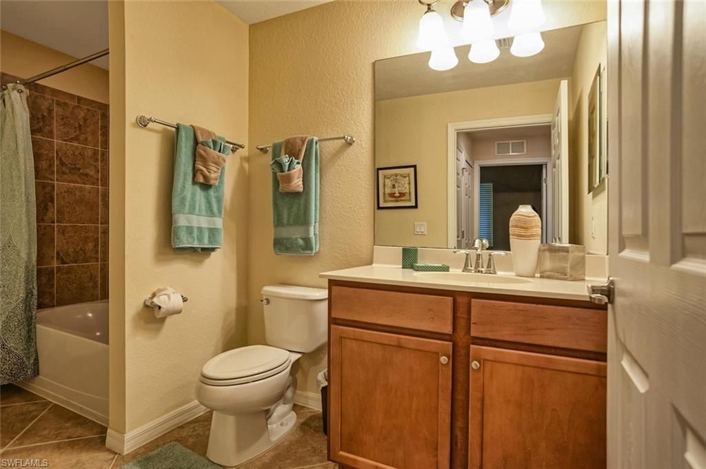 9727 Acqua Ct, Unit 425, Naples, FL 34113 Photo