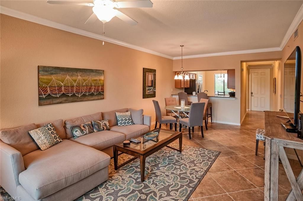 9727 Acqua Ct, Unit 425, Naples, FL 34113 Photo