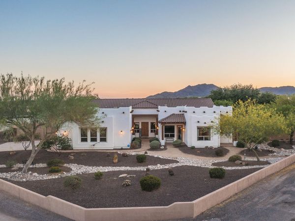 19707 W MARIPOSA Drive, Litchfield Park, AZ 85340