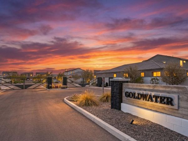 4615 S 23RD Way, Phoenix, AZ 85040