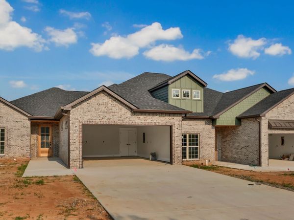 1101 Veridian Dr, Clarksville, TN 37043