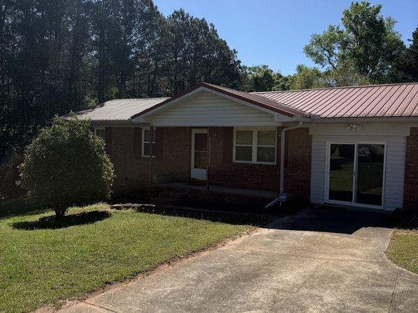 3138 Mobley Bridge Road, Hogansville, GA 30230