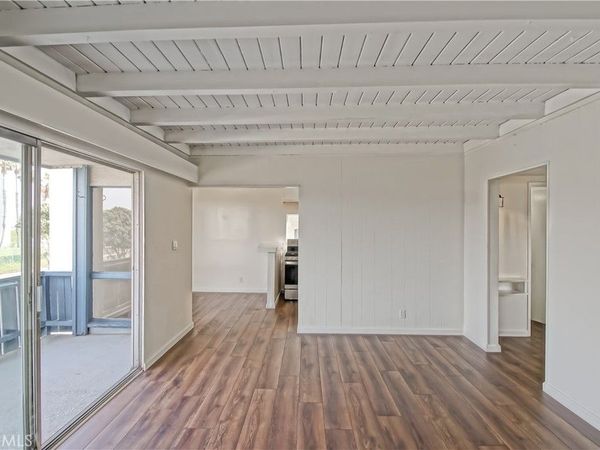 440 Rosecrans Avenue, Unit B, Manhattan Beach, CA 90266