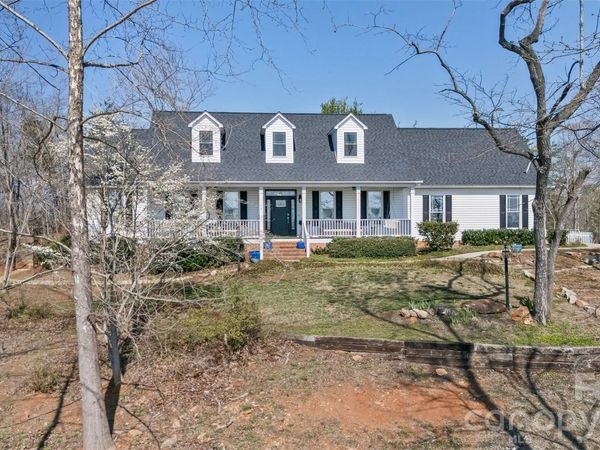 378 Collinsville Road, Columbus, NC 28722