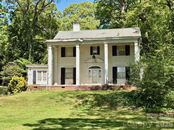 1612 S New Hope Road , Gastonia, NC 28054