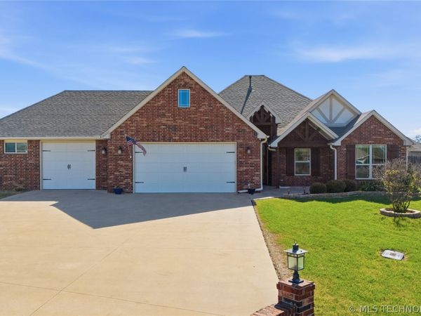 14322 N 55th East Avenue , Collinsville, OK 74021