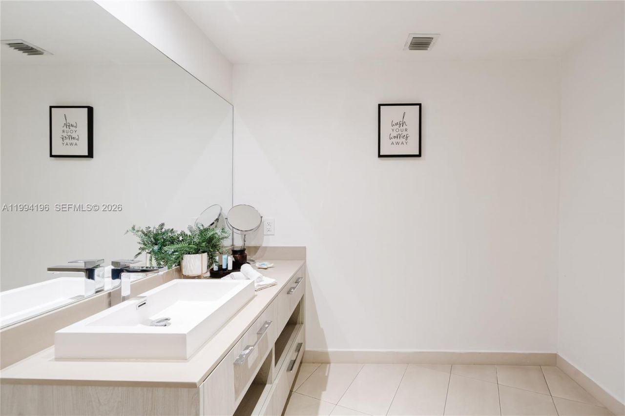 4111 S Ocean Dr, Unit 3008, Hollywood, FL 33019 Photo