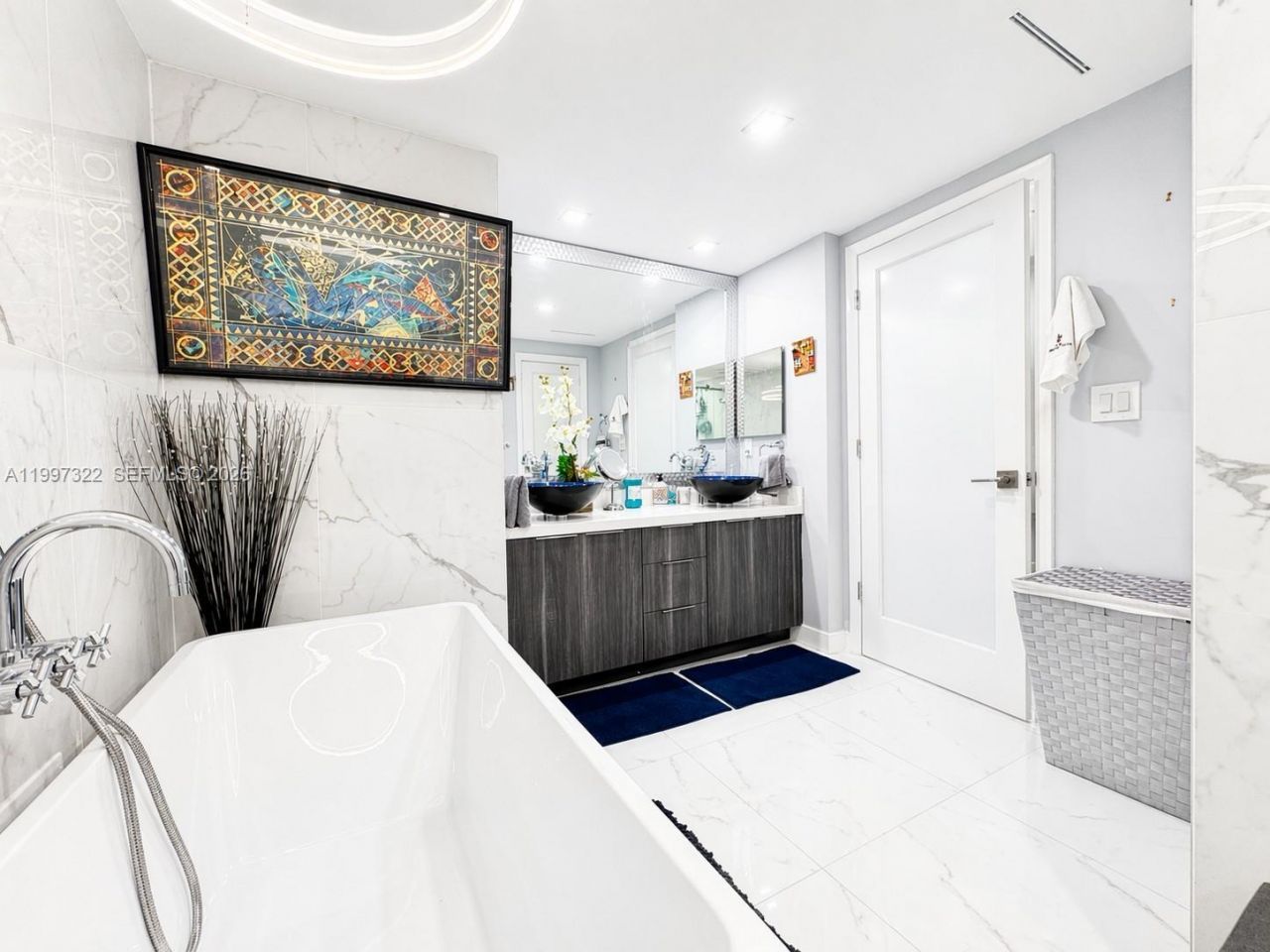 2370 NE 135th St, Unit 405, North Miami, FL 33181 Photo